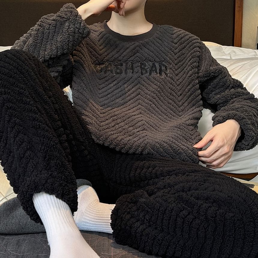 Jeony - Pyjamaset: Fleece Sweatshirt + Broek