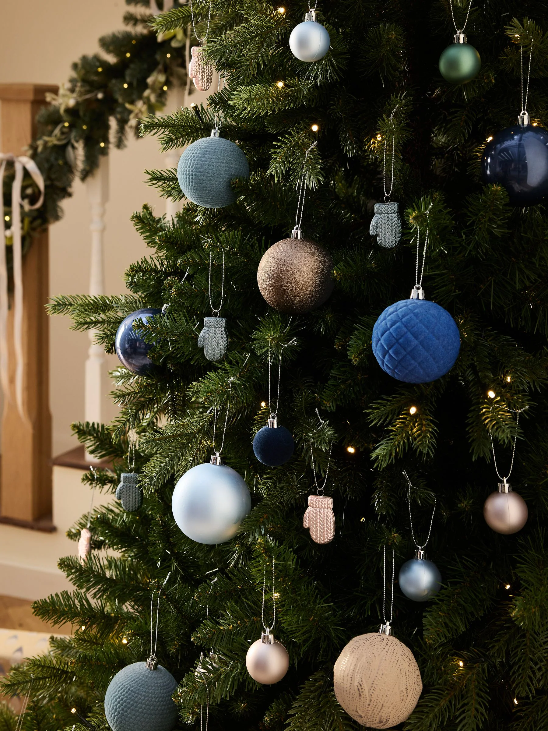 Set van 50 onbreekbare kerstballen