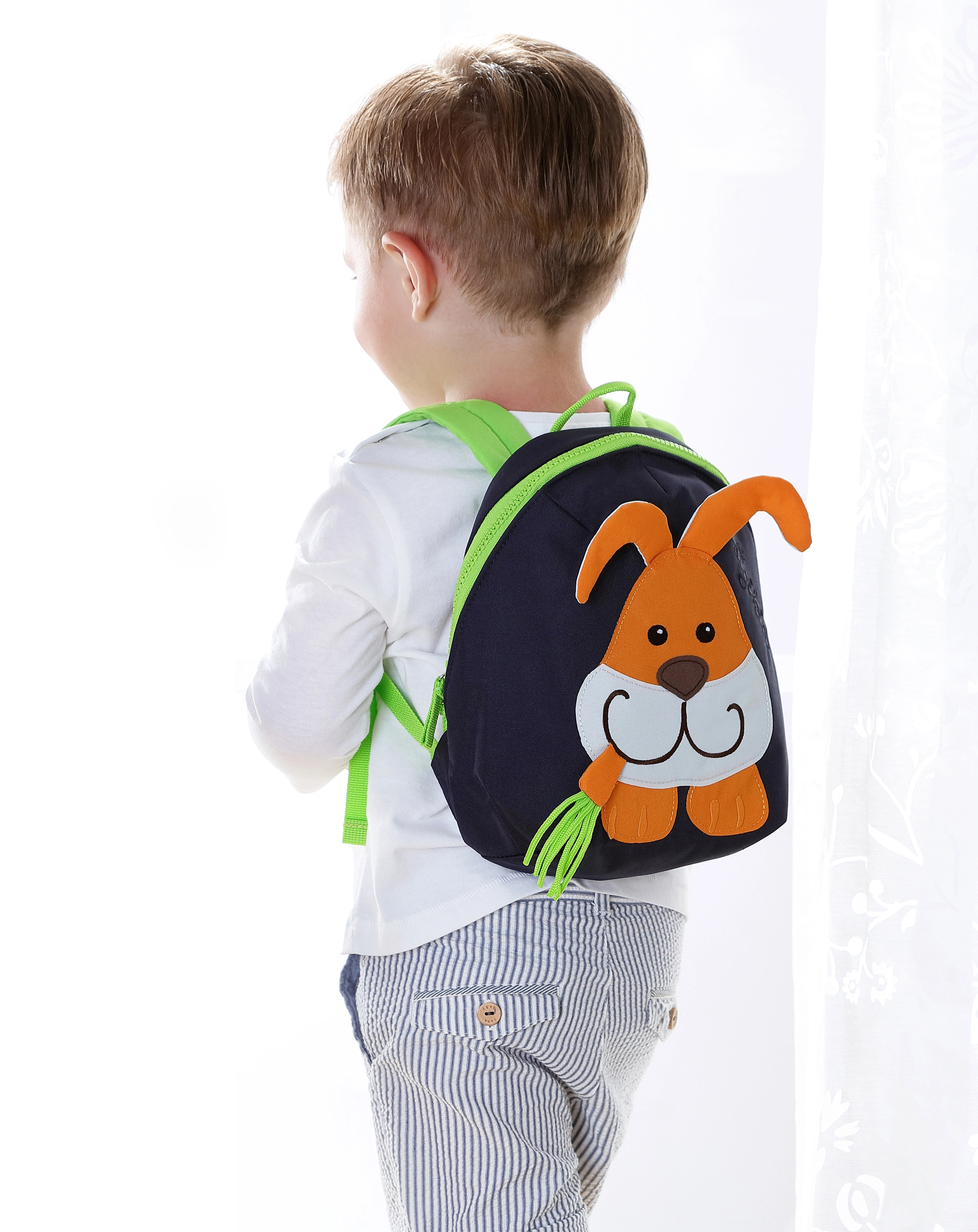 Kinderrucksack HASE (24x22x10) in schwarz/grün