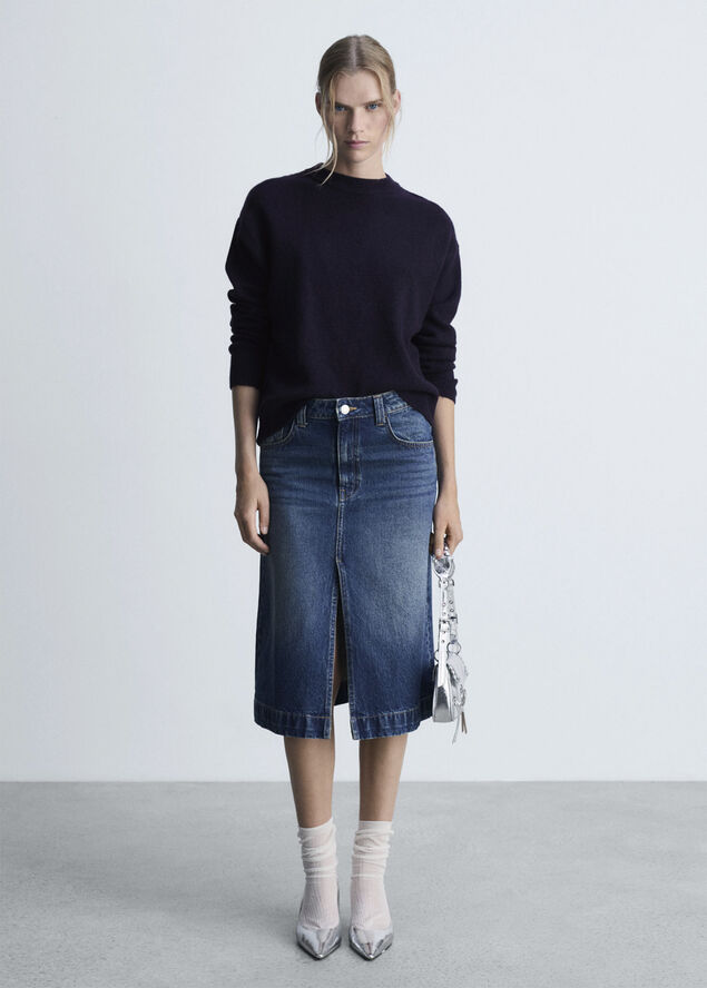 MANGO SWEATER. -- MARIANO Navy