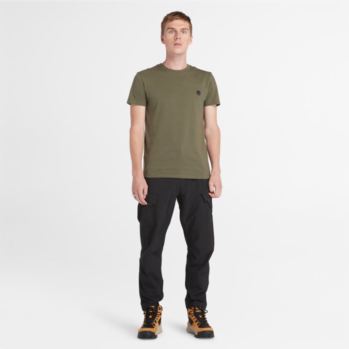 Camiseta masculina Dunstan River Slim-Fit na cor verde escura.