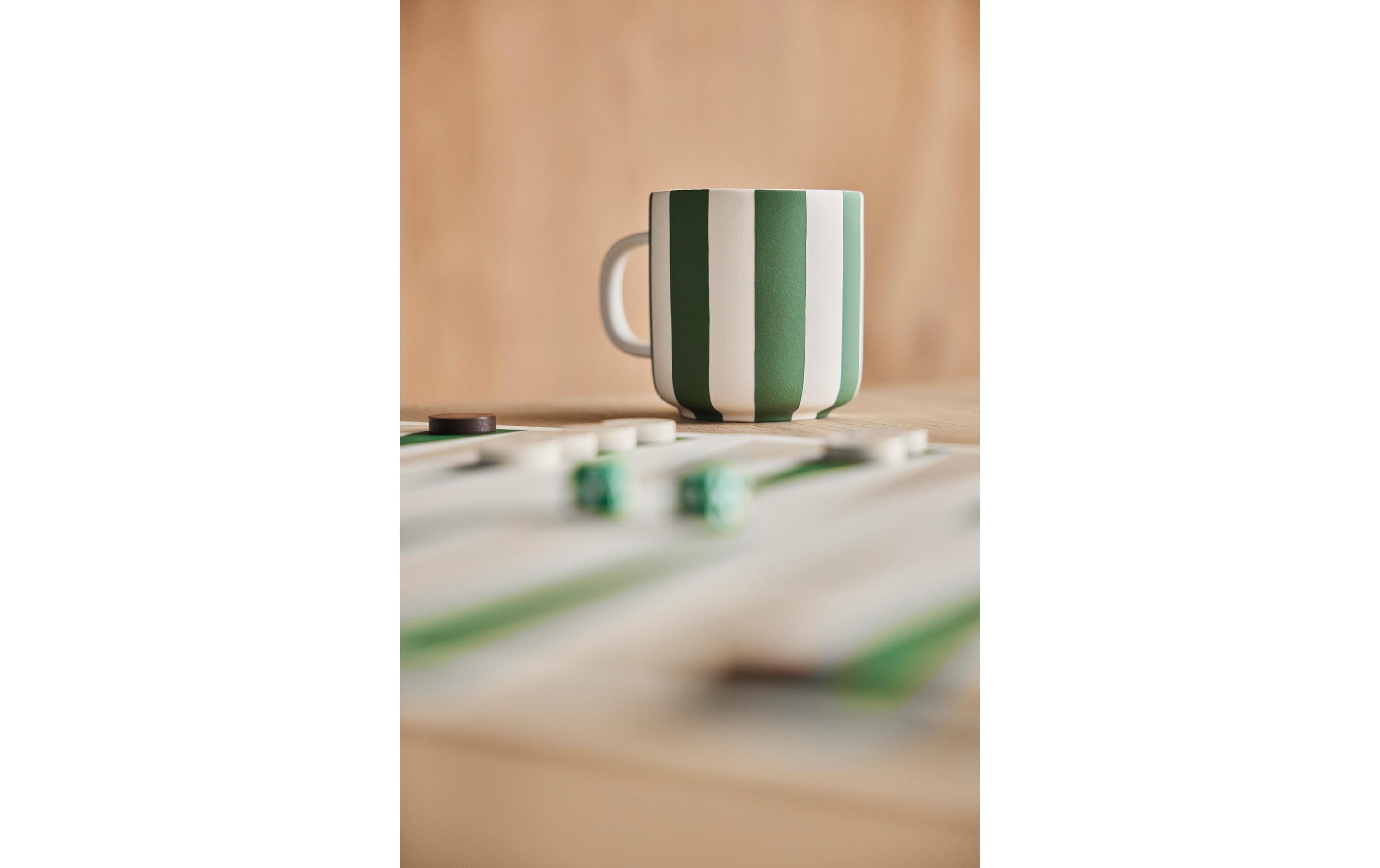 Teetasse Toppu 500 ml, 1 Stück, Grün/OffwhiteBecher mit handgemaltem Streifendesign