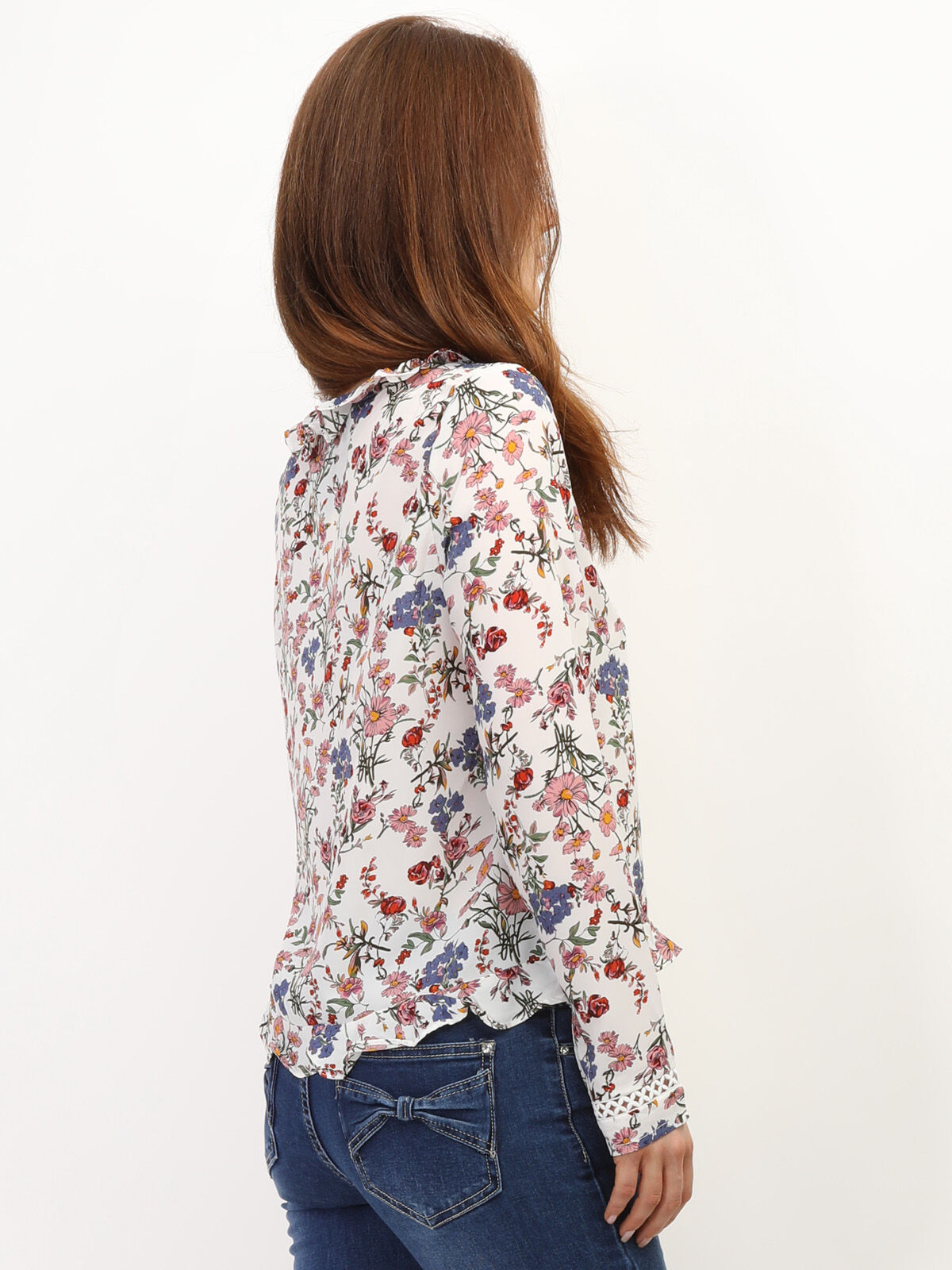 Blouse fleurie volantée à noeud- Blanc