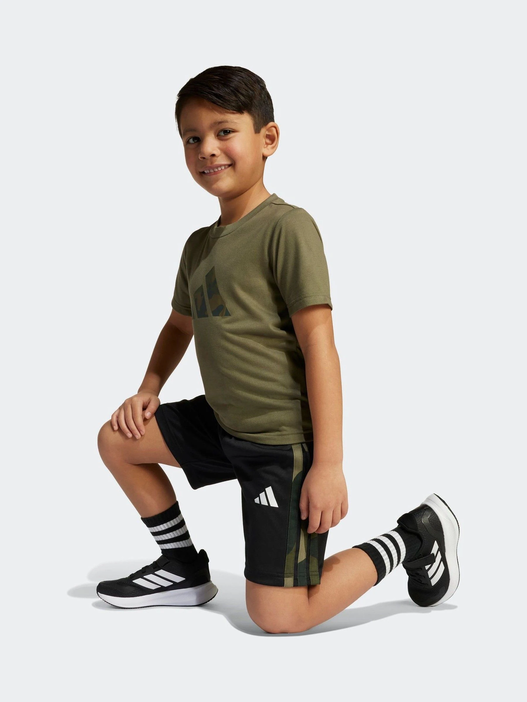 Lichtgroen - adidas Train Essentials Camo Logo Infant Kids T-Shirt and Shorts Set