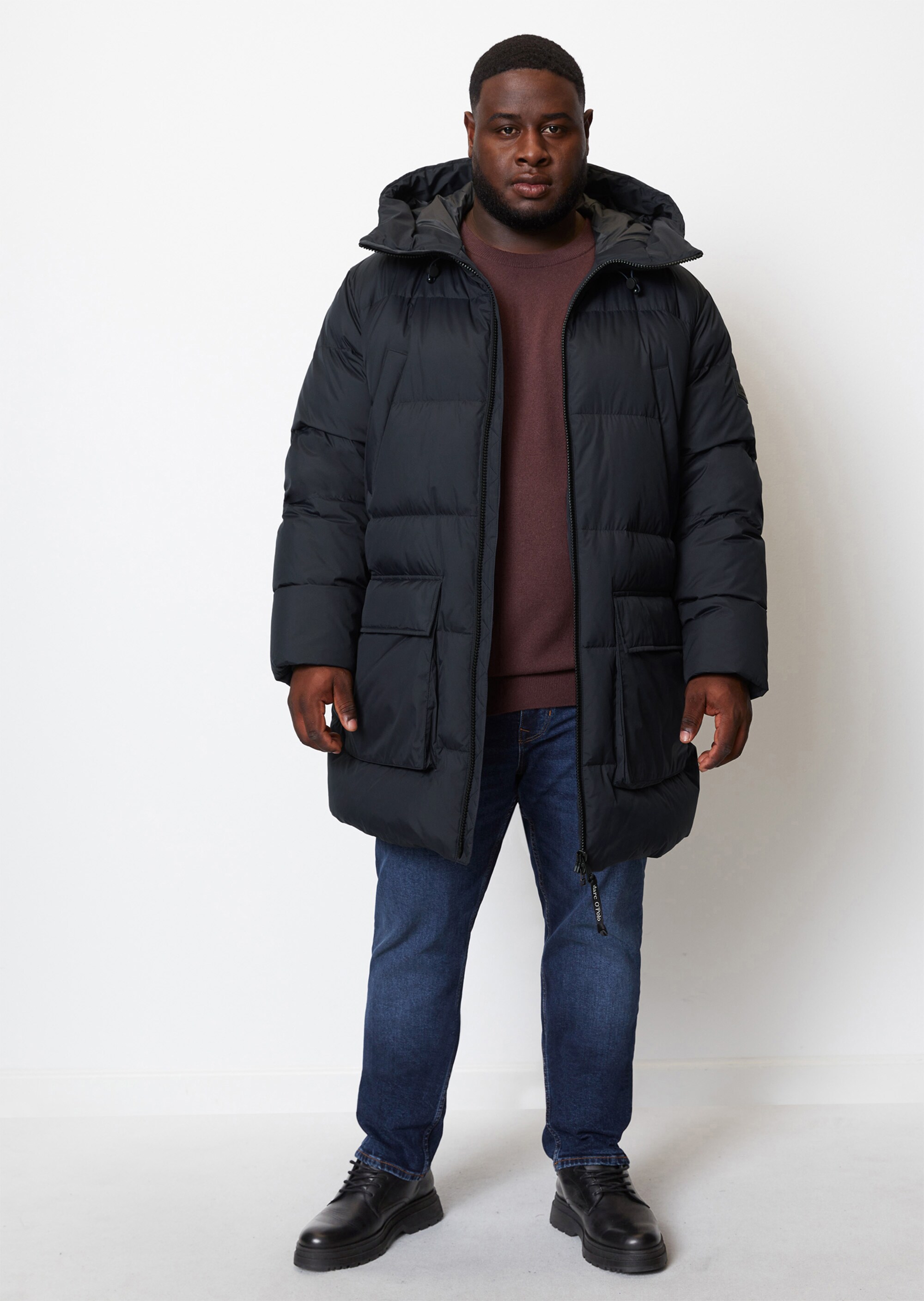 Daunenjacke regular mit wasserabweisender Oberfläche