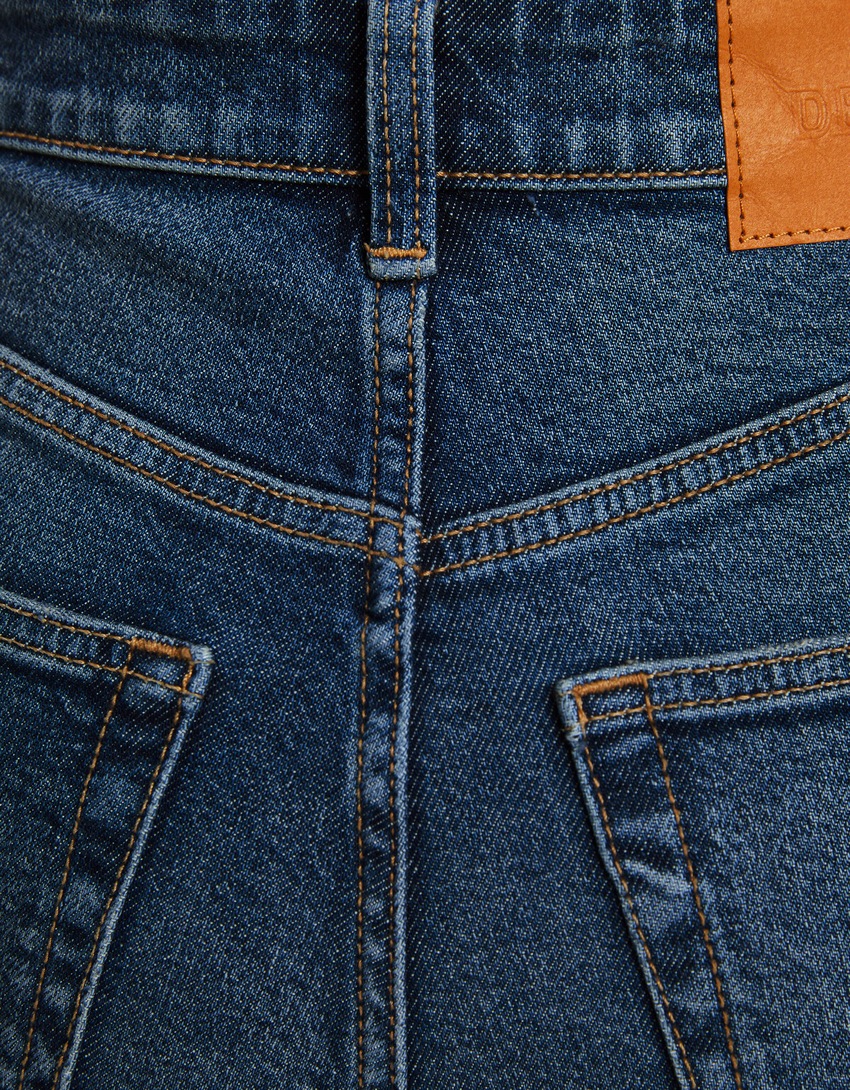 calças jeans confortáveis de mãe