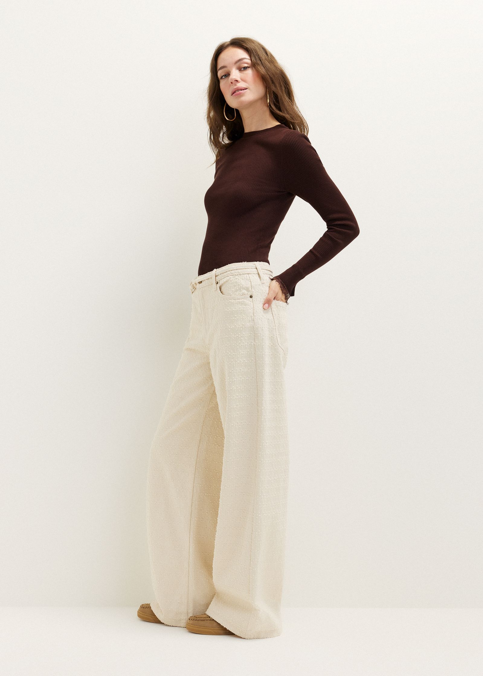 Wide leg jeans met structuur