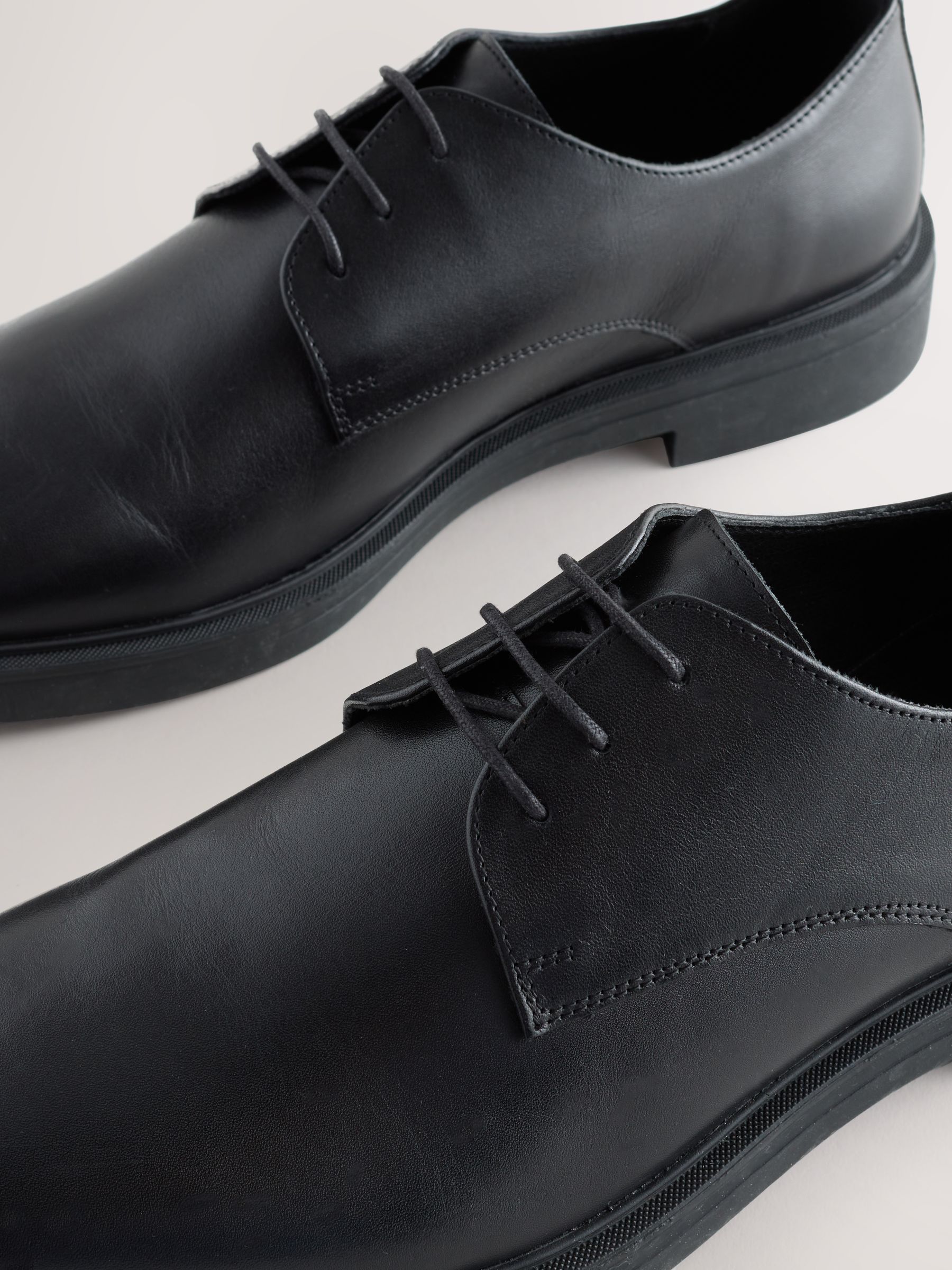 Zwart - Modern Derby Shoes