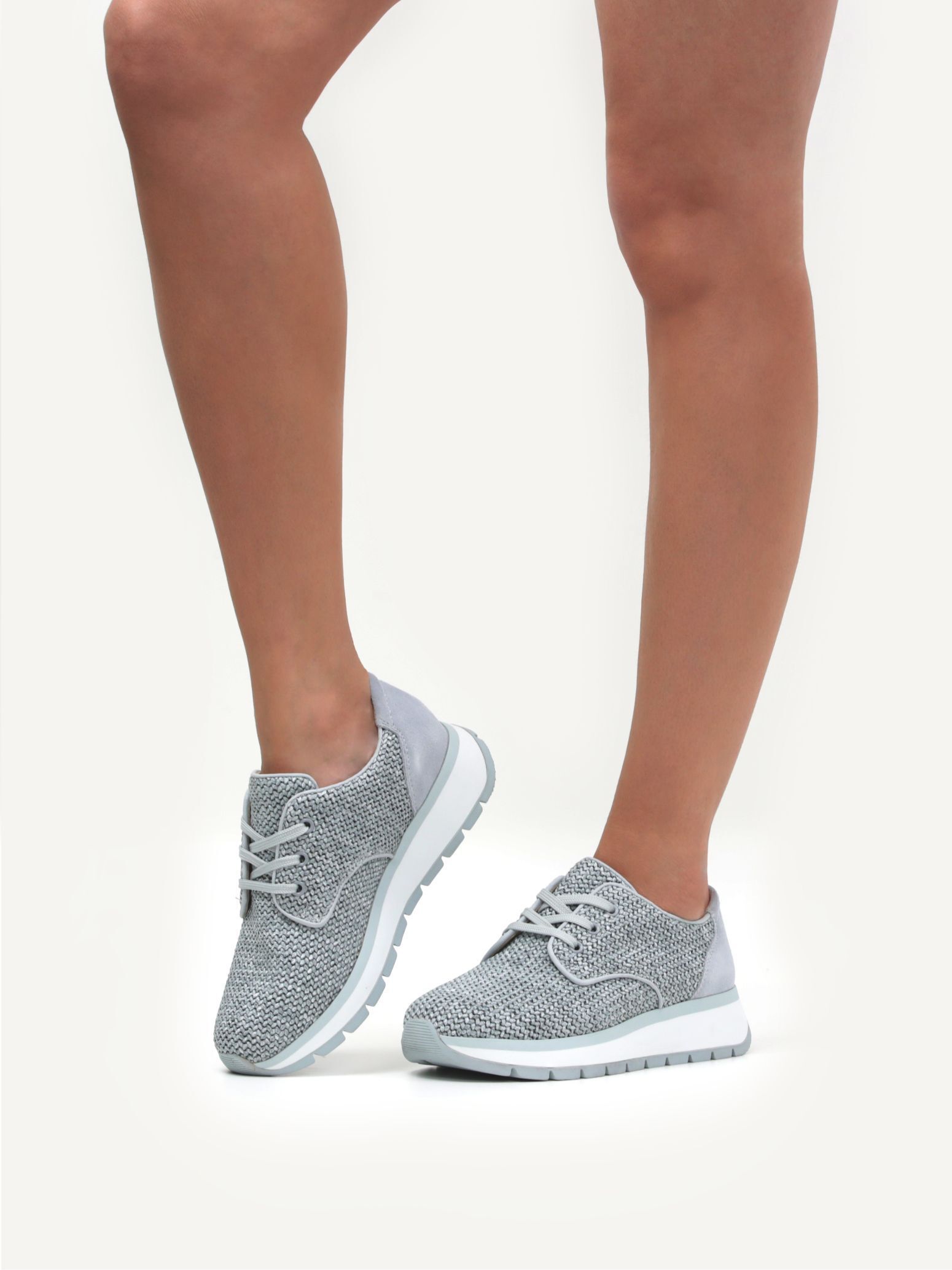 Sneaker