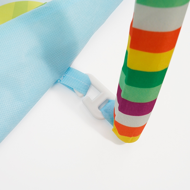Krabbeldecke mit Spielbogen Tiere blau/grün