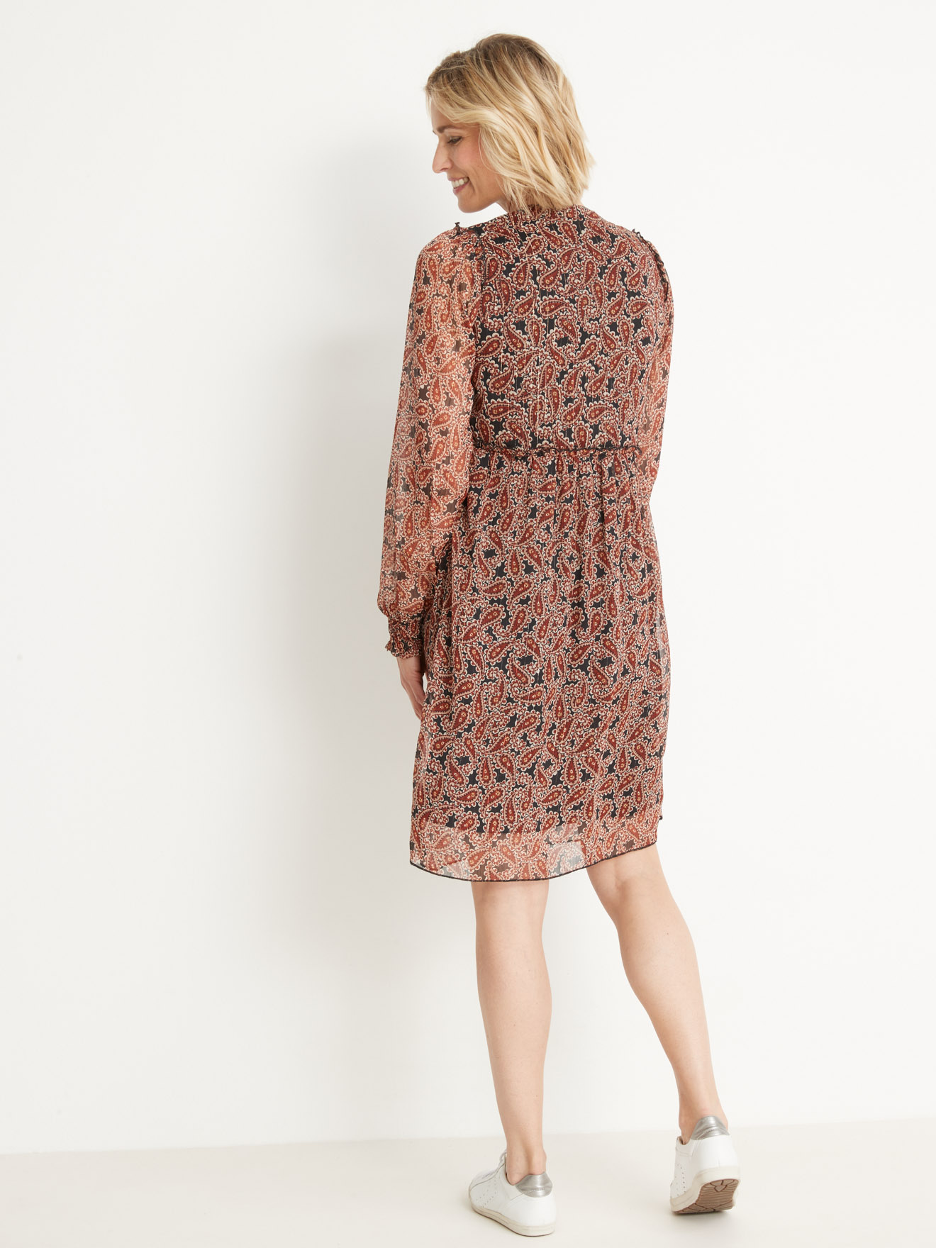 Robe en voile doublé