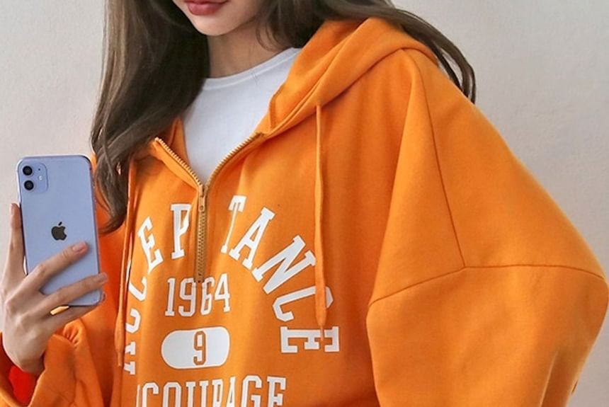 Chubby Girl - Losse hoodie met halve rits en letters