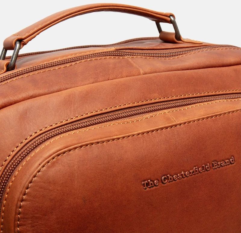 The Chesterfield Brand - Lennox - Rugzak - Zwart - Leer - Gevoerd Laptopvak Geschikt voor 15 Inch