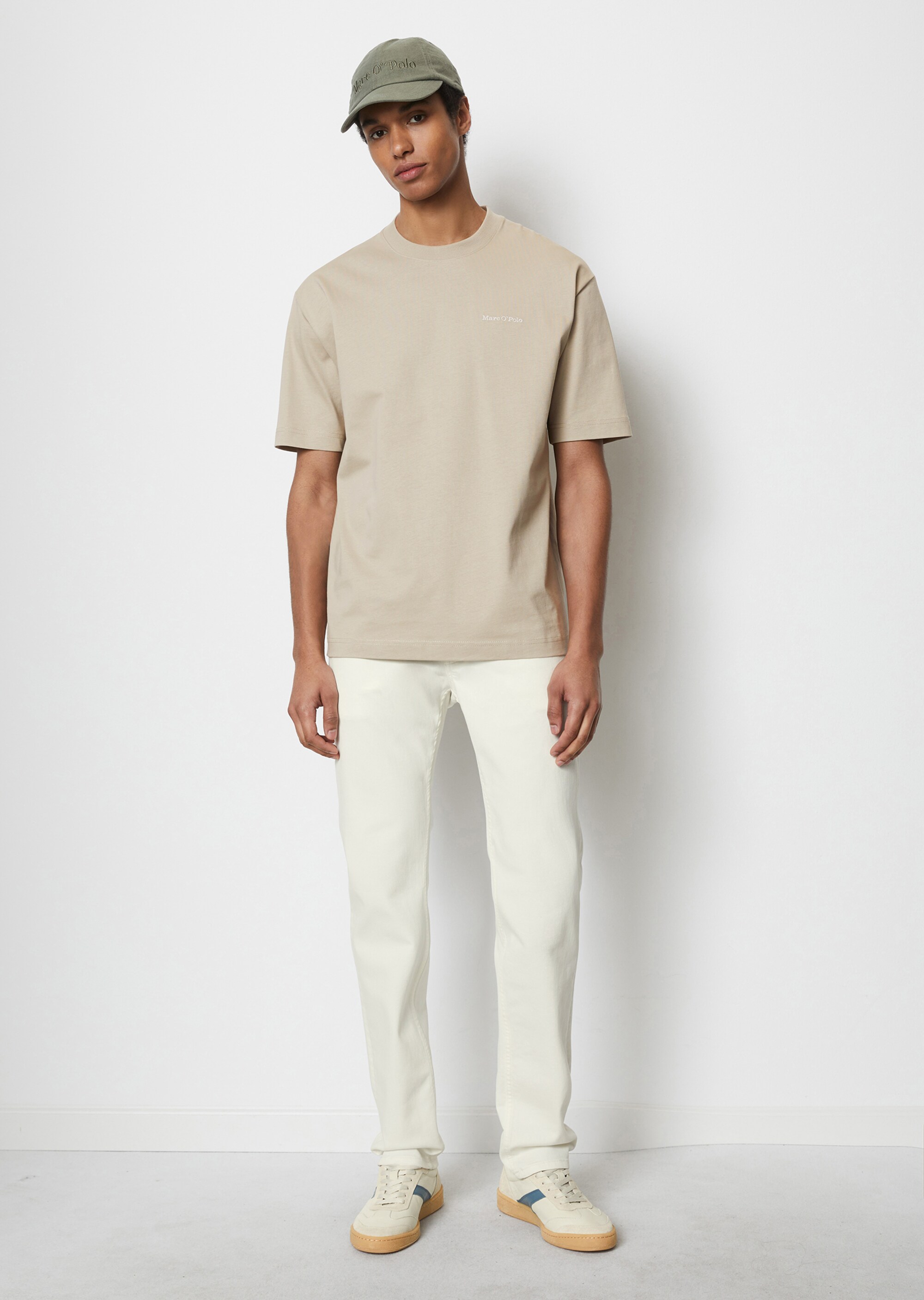 T-Shirt relaxed in schwerer Heavy-Jersey-Qualität