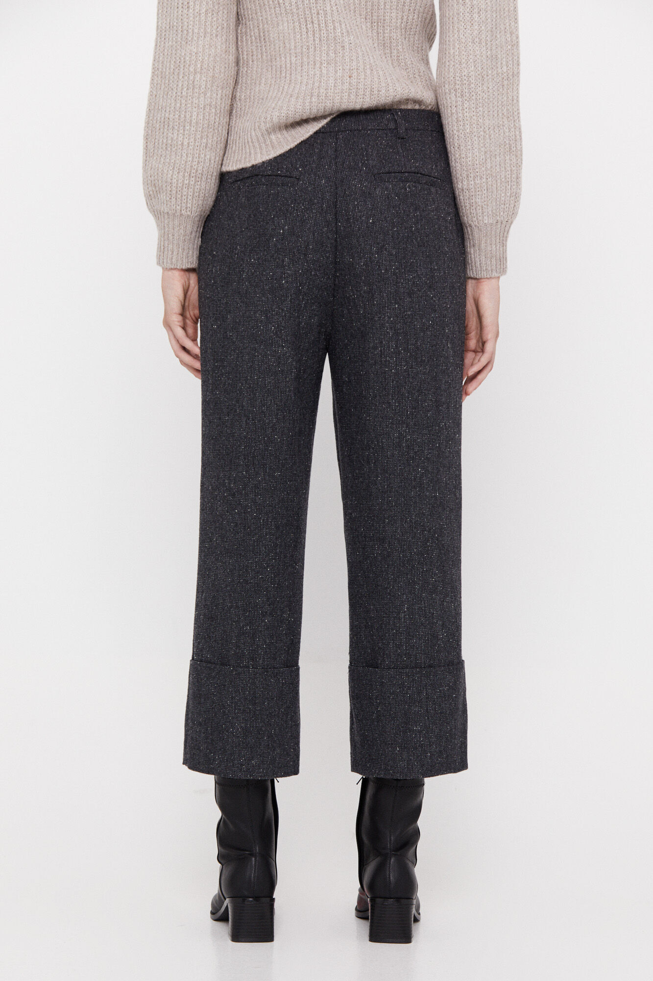 Calça cropped - Cinza