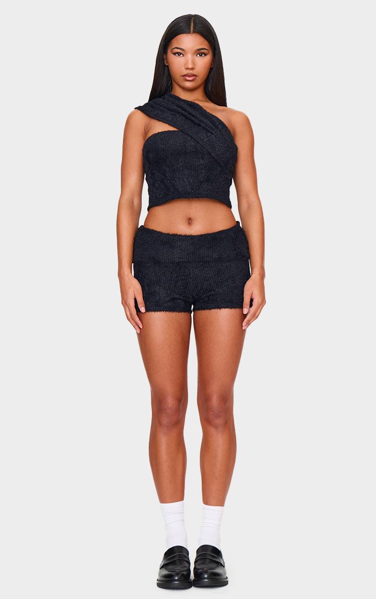 Noir Haut Asymétrique À Texture Duveteuse