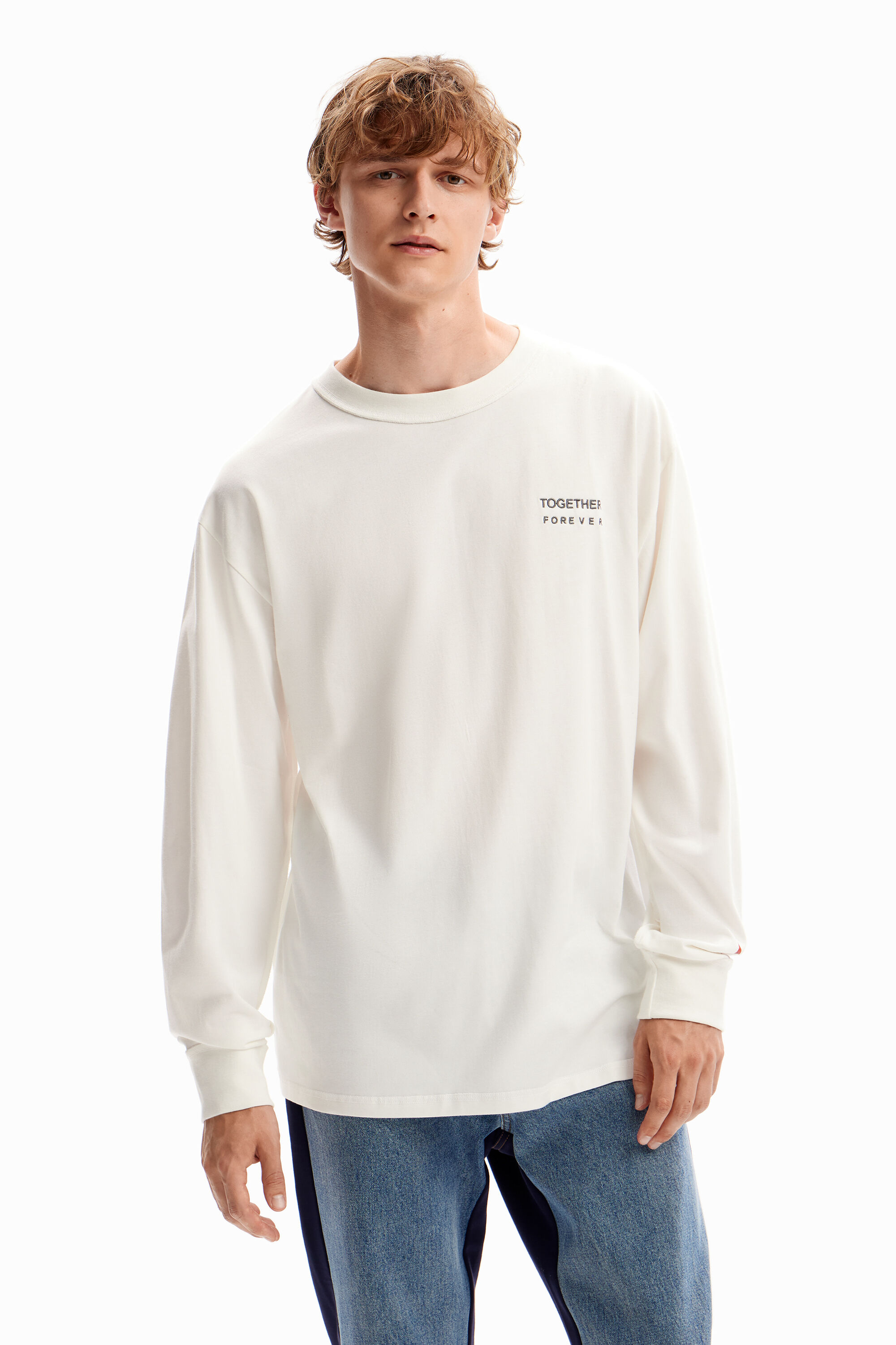 T-shirt arty messages