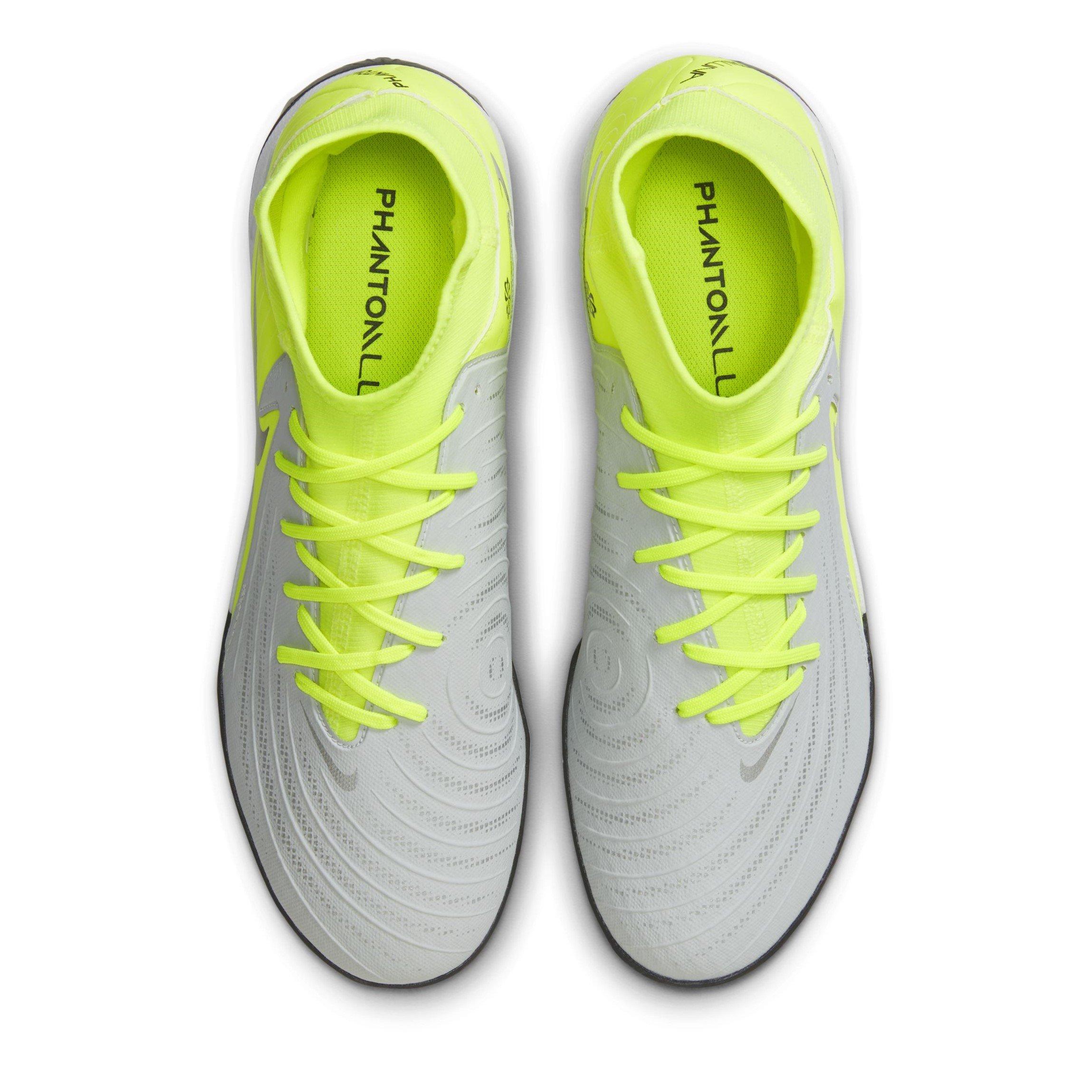 Nike Pantom Luna II Academy Turf Football Boots