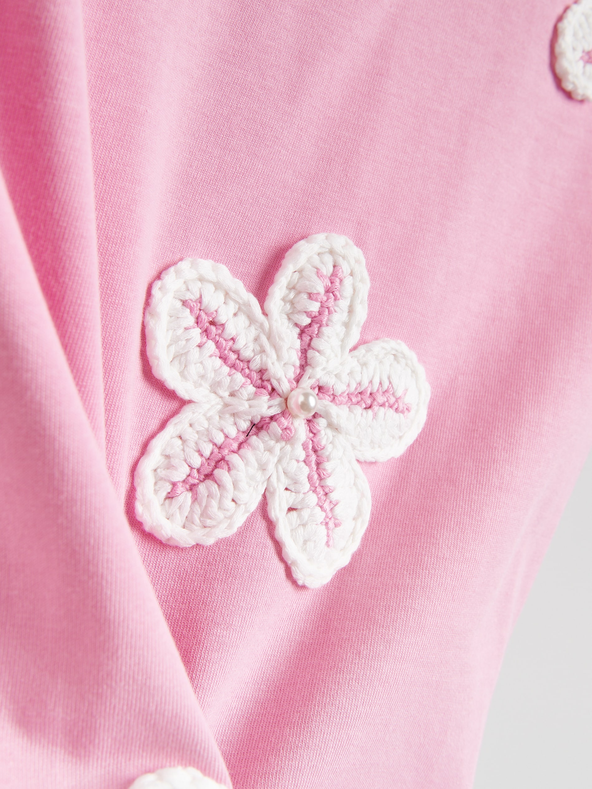 T-Shirt mit Stickerei
