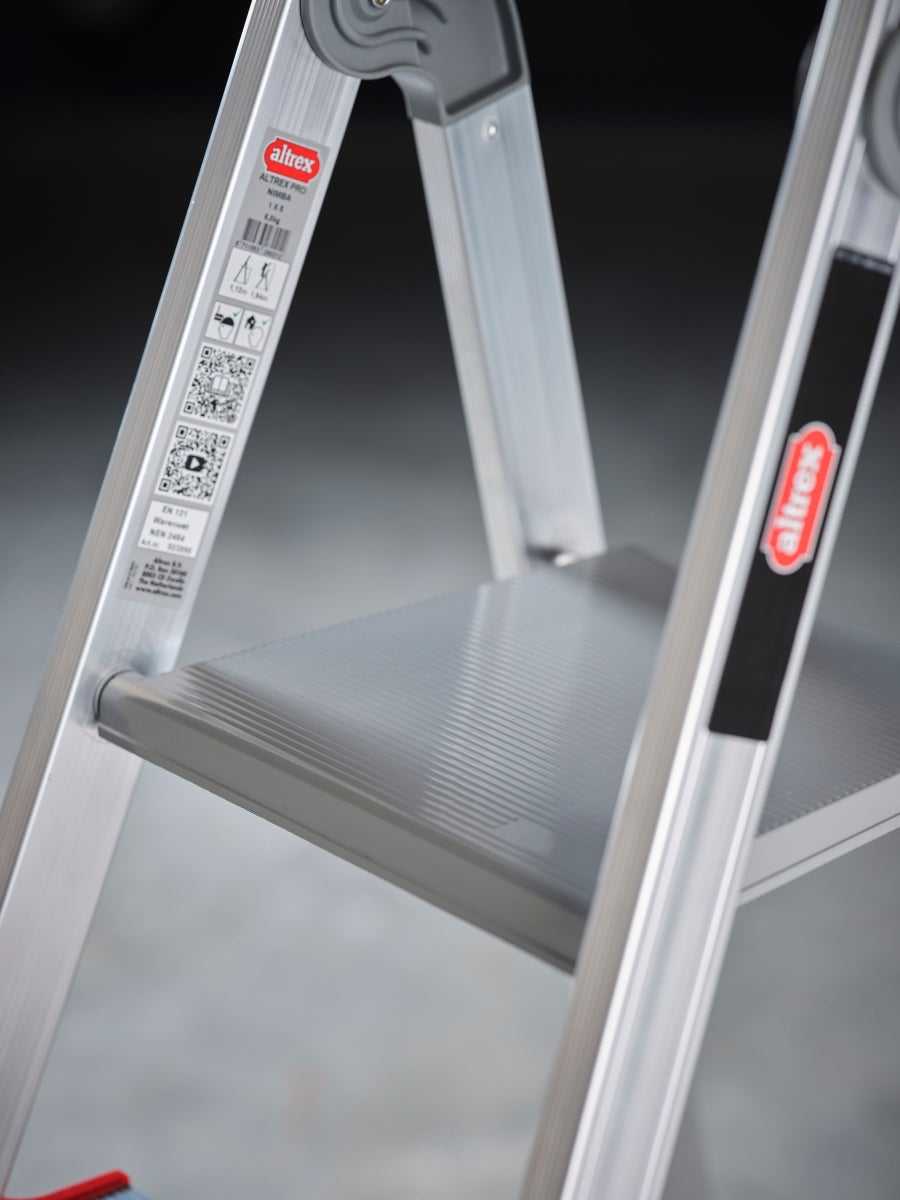 Altrex Nimba trapladder, eenzijdig toegankelijk, 6 treden