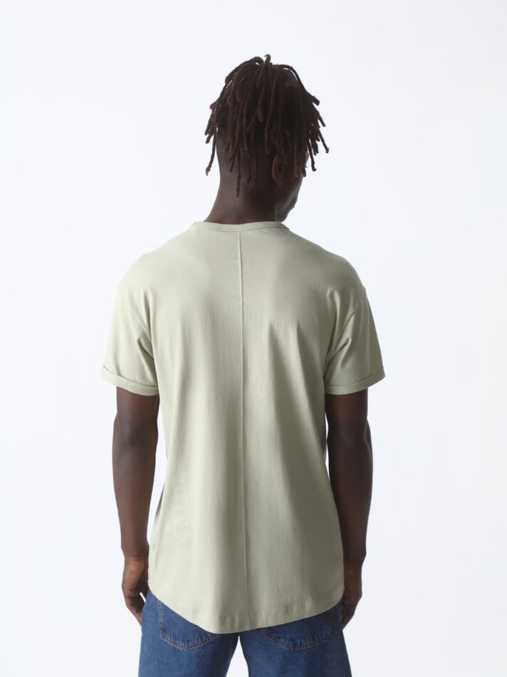 Camiseta básica de corte longo - Verde Médio