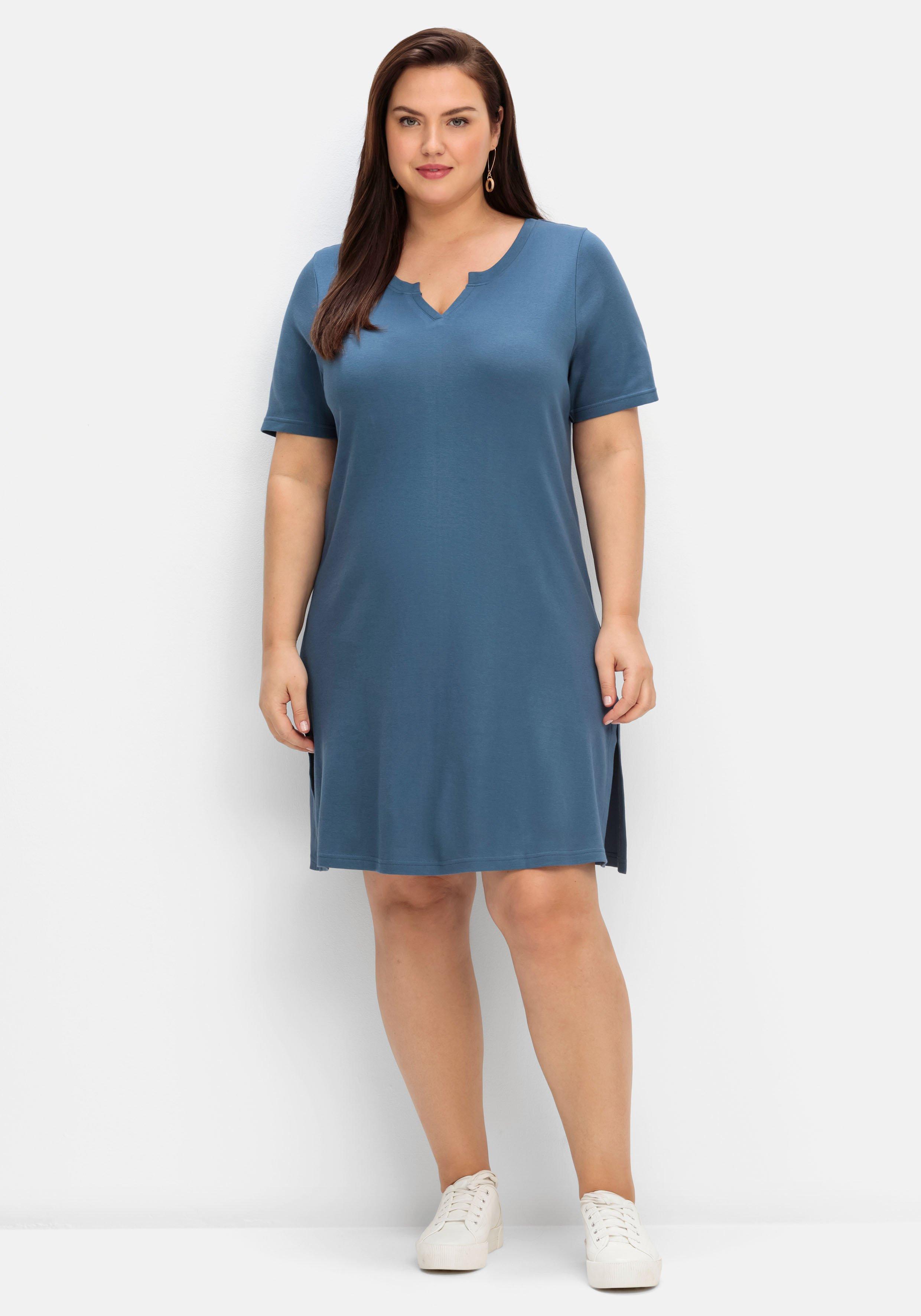Jerseykleid mit hohen Seitenschlitzen