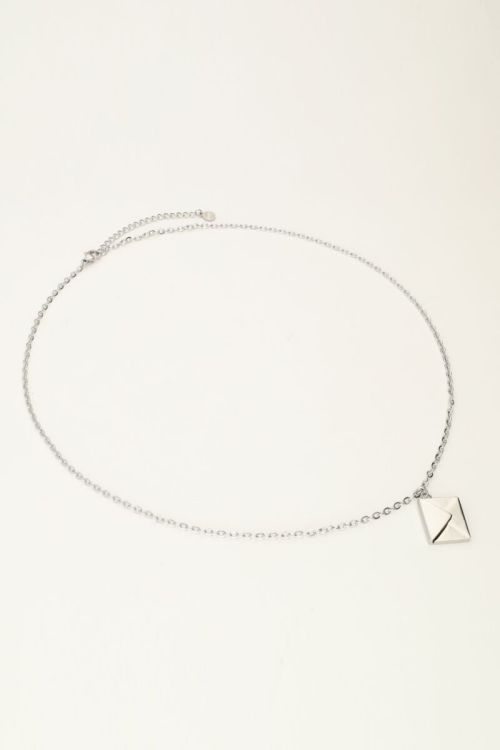 Ketting met envelop
