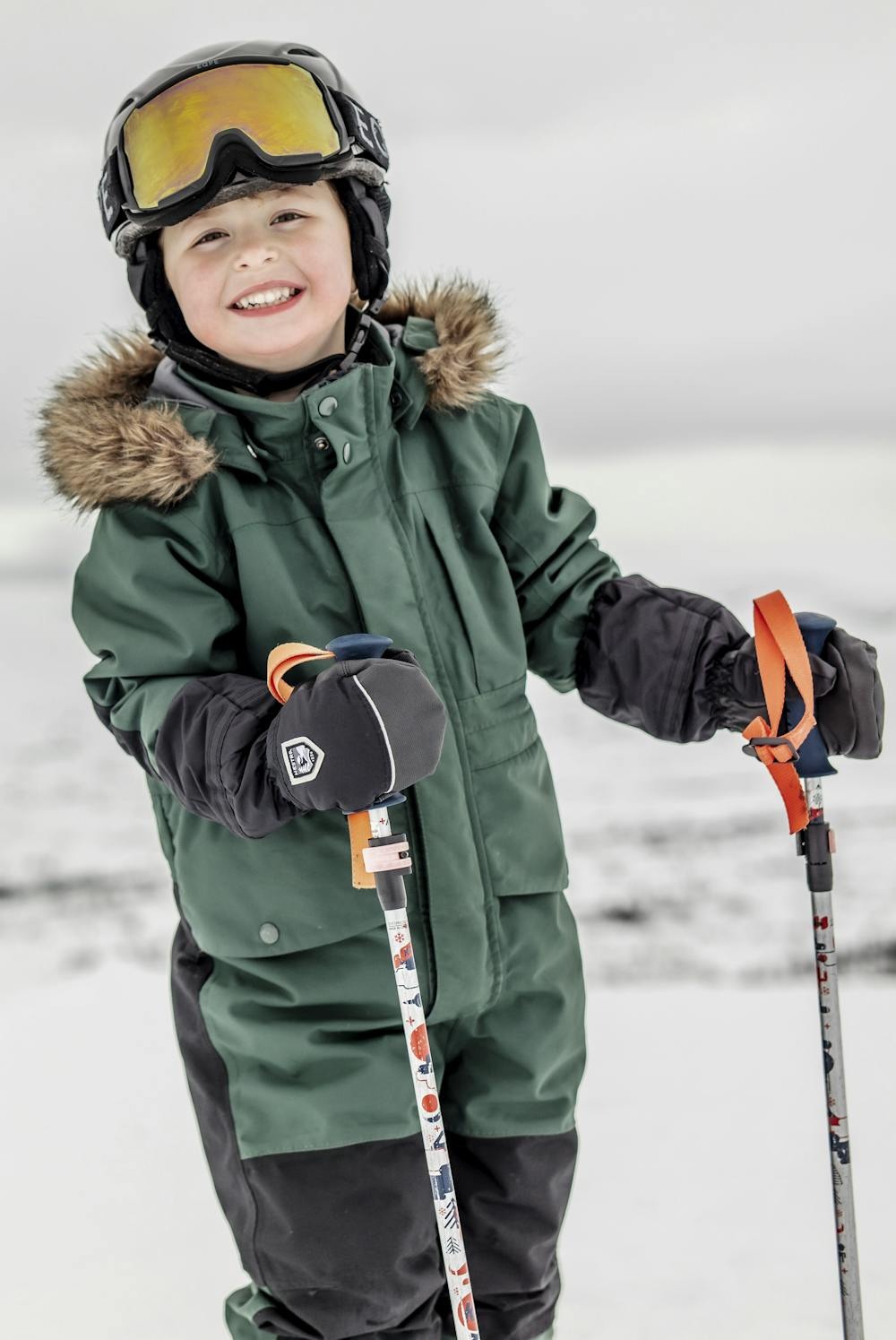 Akka Mitt Junior Svart