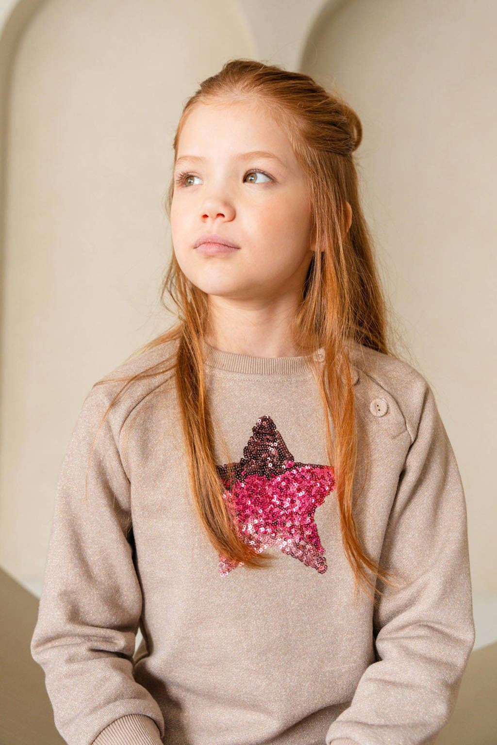 Like Flo sweater Davina met printopdruk en pailletten lichtbruin