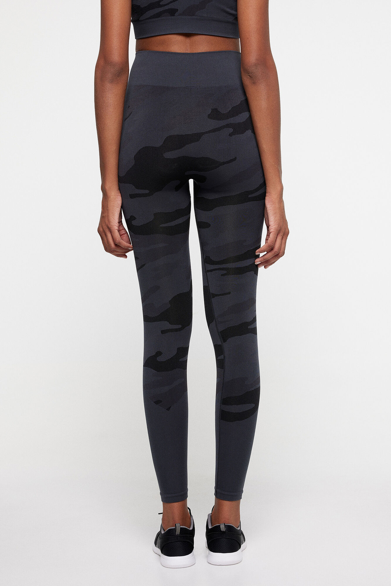Leggings com estampa camuflada