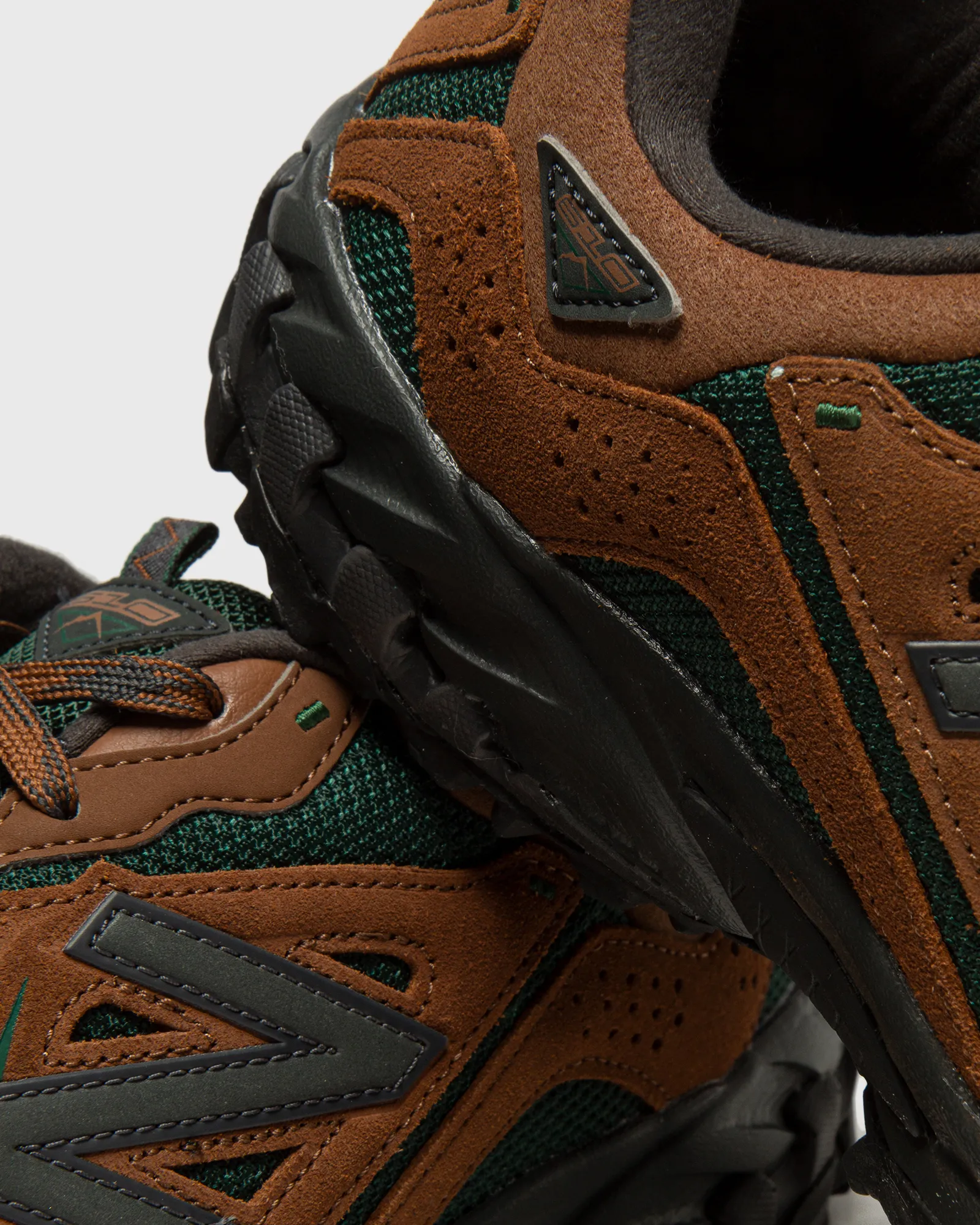 New Balance 610v1 TBG