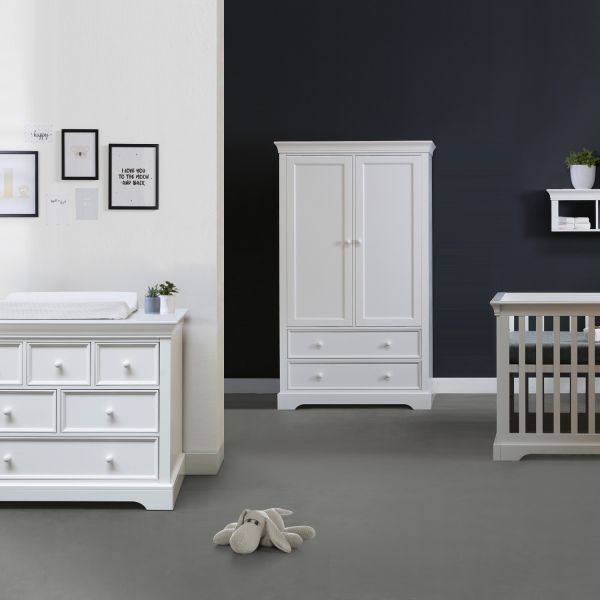 Kidsmill Chateau Babykamer Wit | Bed 60 x 120 cm   Commode