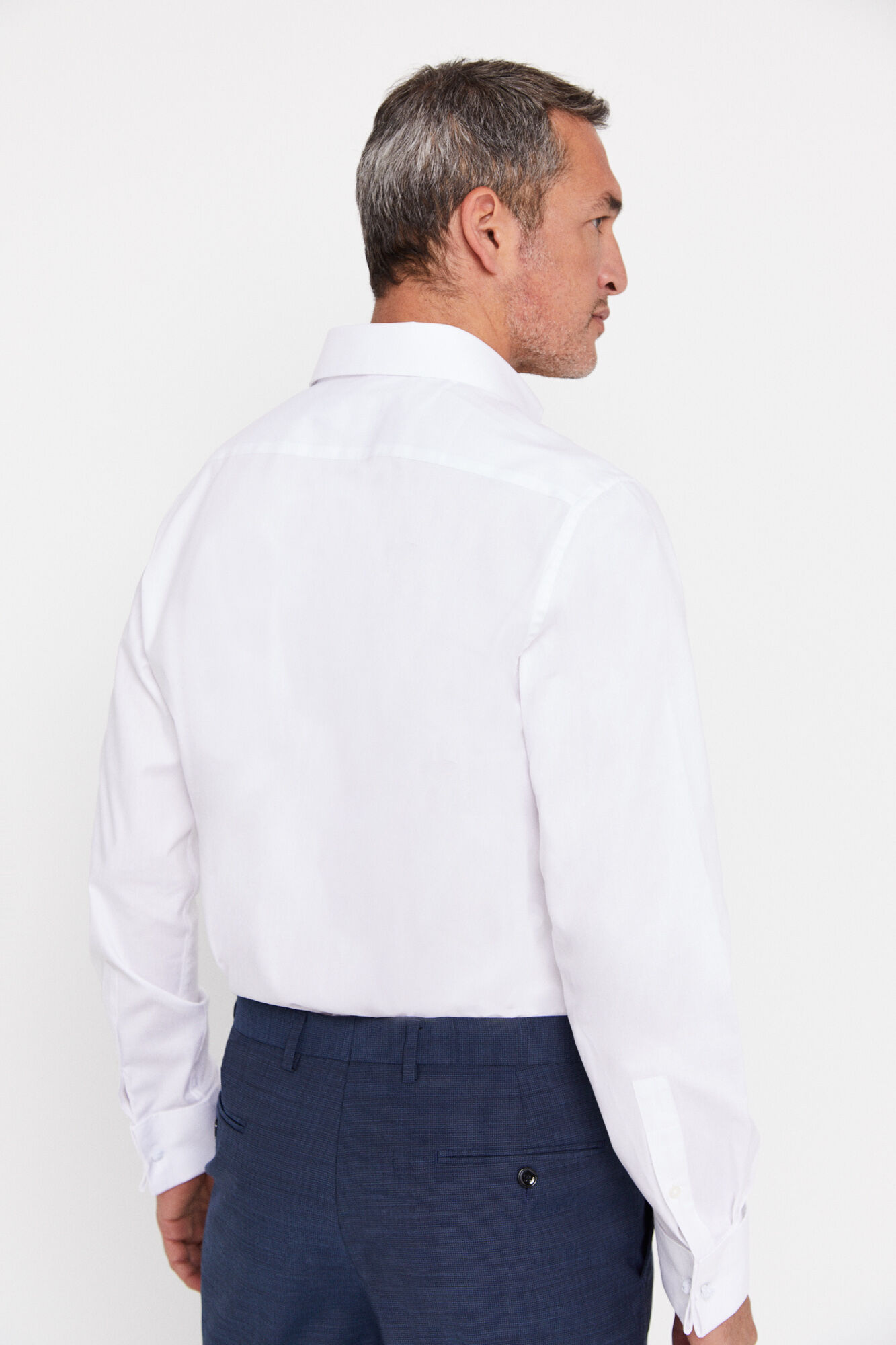 Camisa social lisa com punhos bufantes - Branca