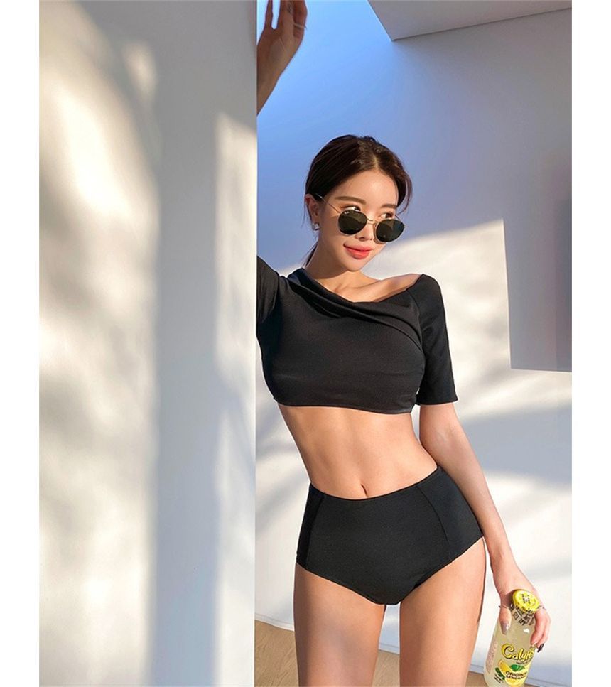 Tiaramond - Set: Off-Shoulder Effen Zwemtop + Bikinibroekje