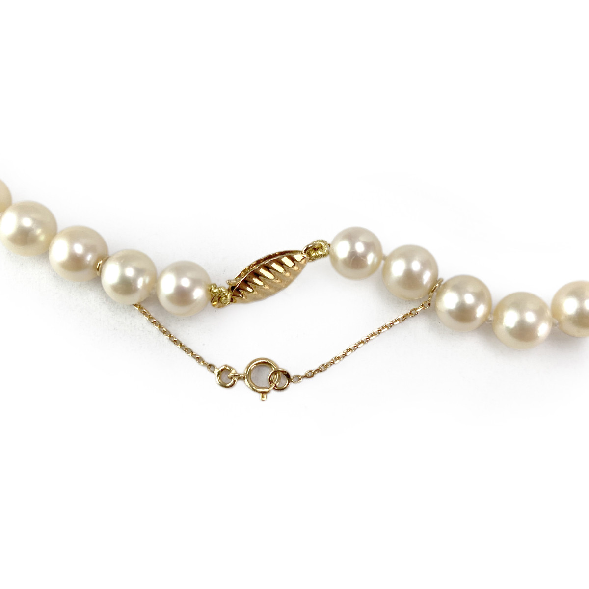 Collier choker d'occasion or 750 jaune perles de culture du japon