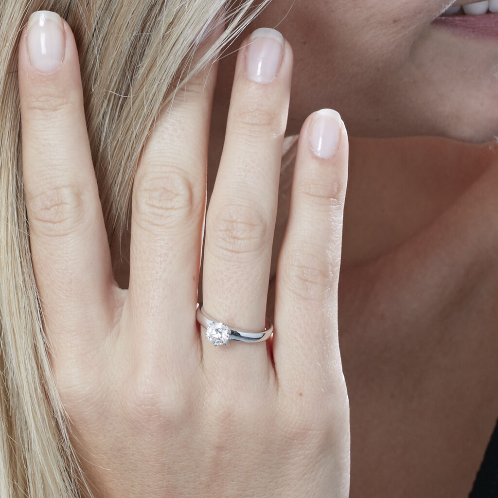 Bague Solitaire Natalia Or Blanc Diamant Synthetique