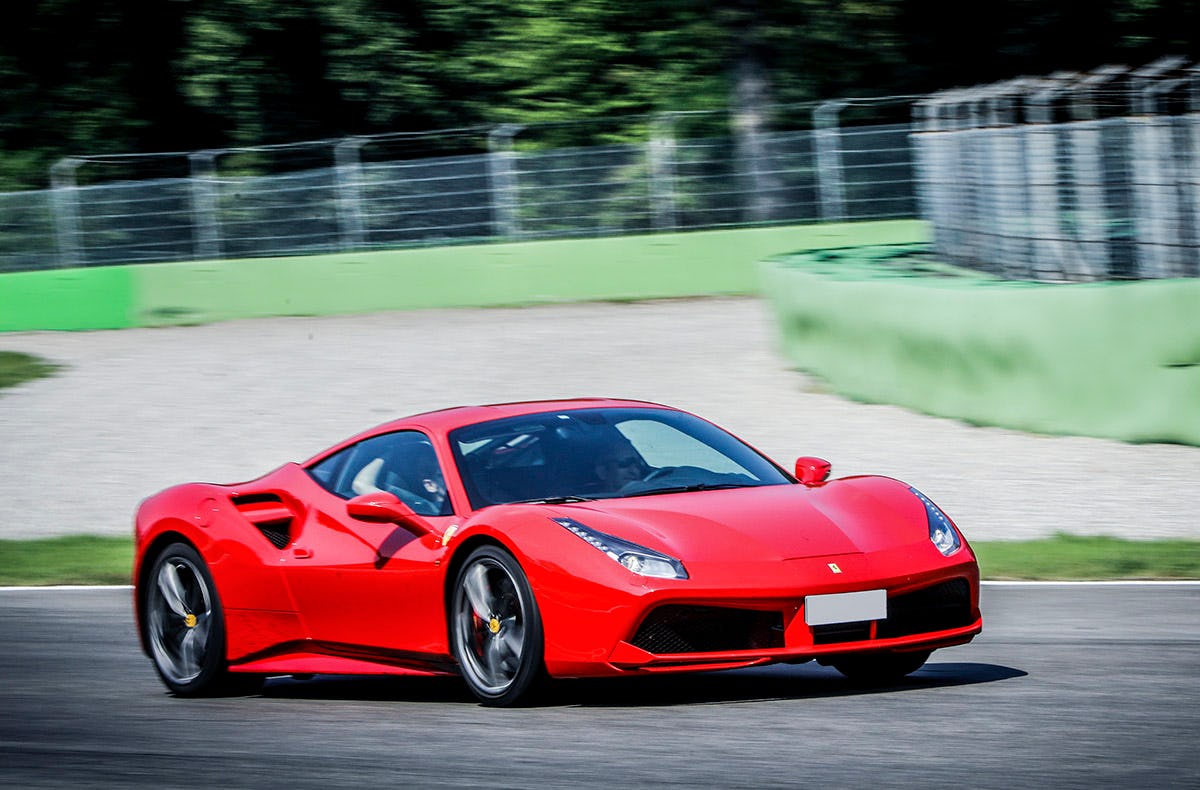 Ferrari 488 GTB selber fahren Stevelot
