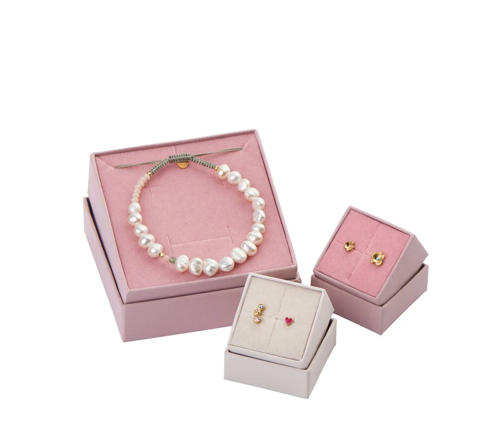 STINE A Jewelry  PlanBørnefonden perlie creme armbånd - forgyldt
