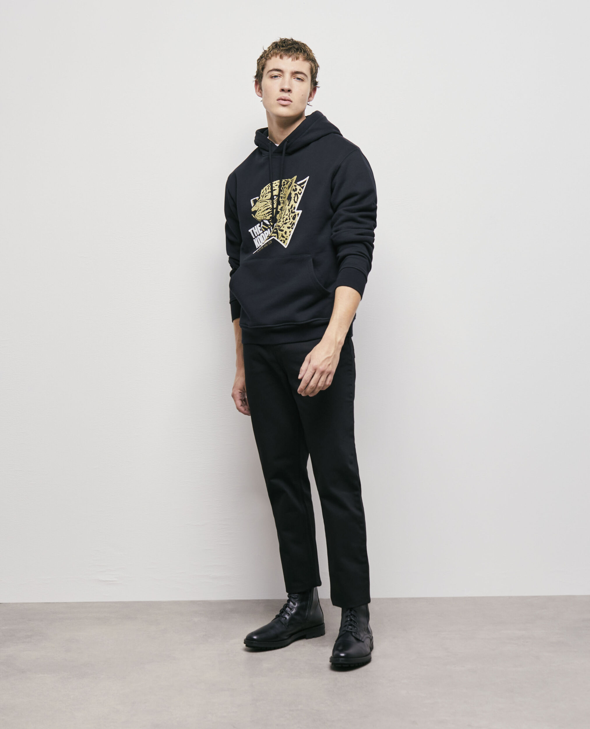 Sweatshirt à capuche sérigraphié tigre