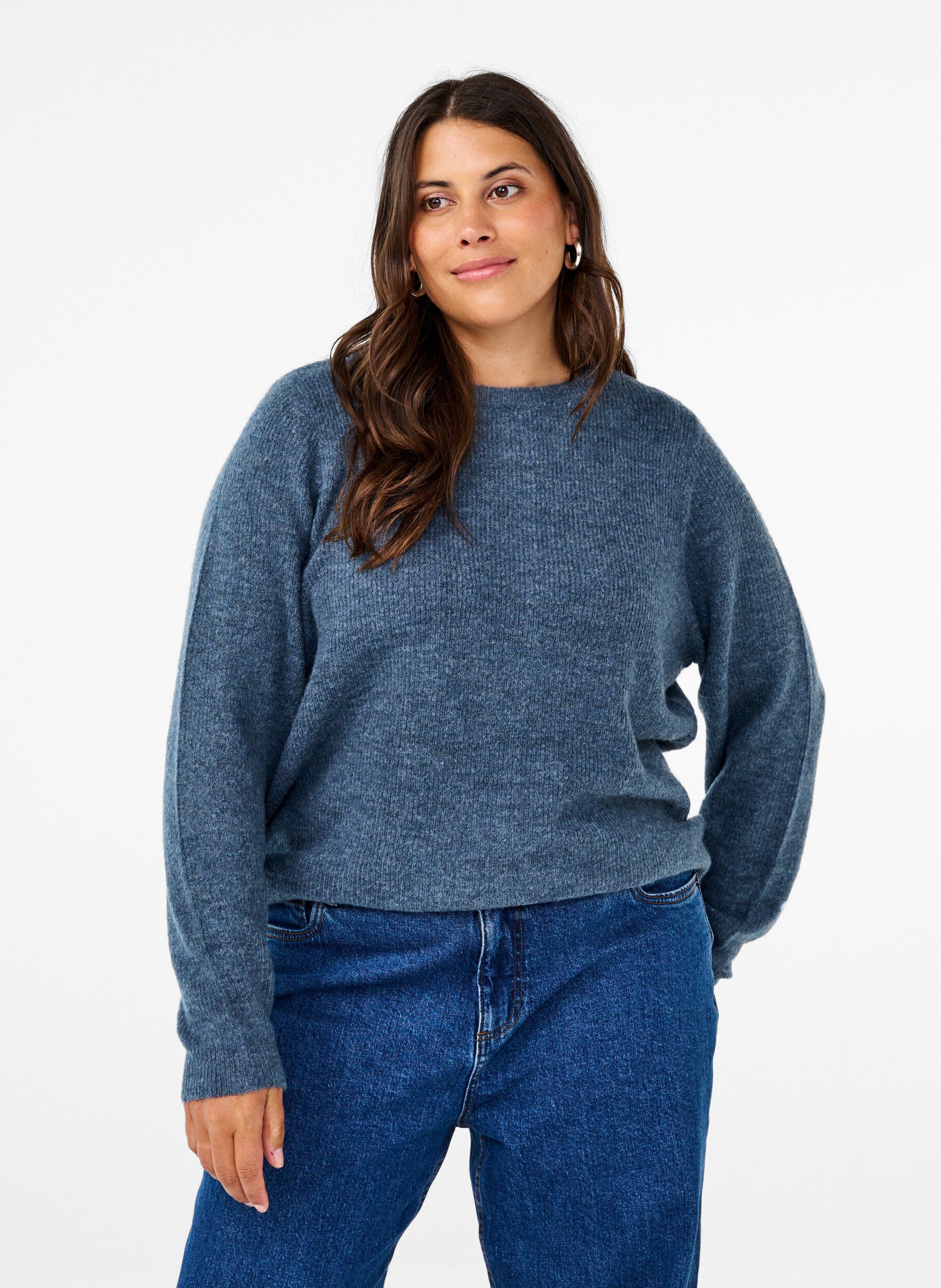 Meleret strikbluse med rund hals