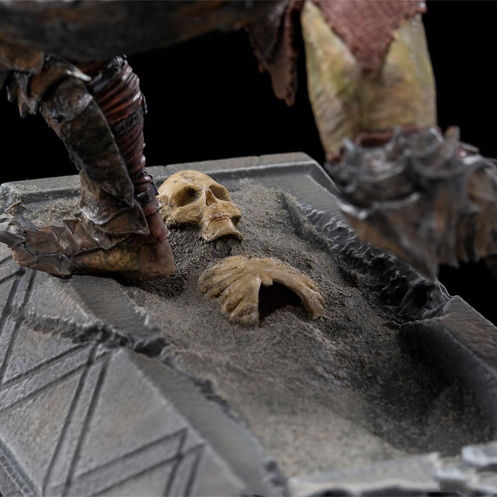 Ringenes Herre Figur - Bevæbnet Orc Statue - 1:10