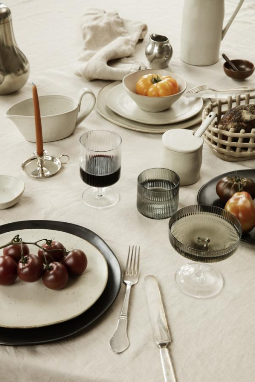 Ferm Living Flow ontbijtbord Ø22 off-white speckle