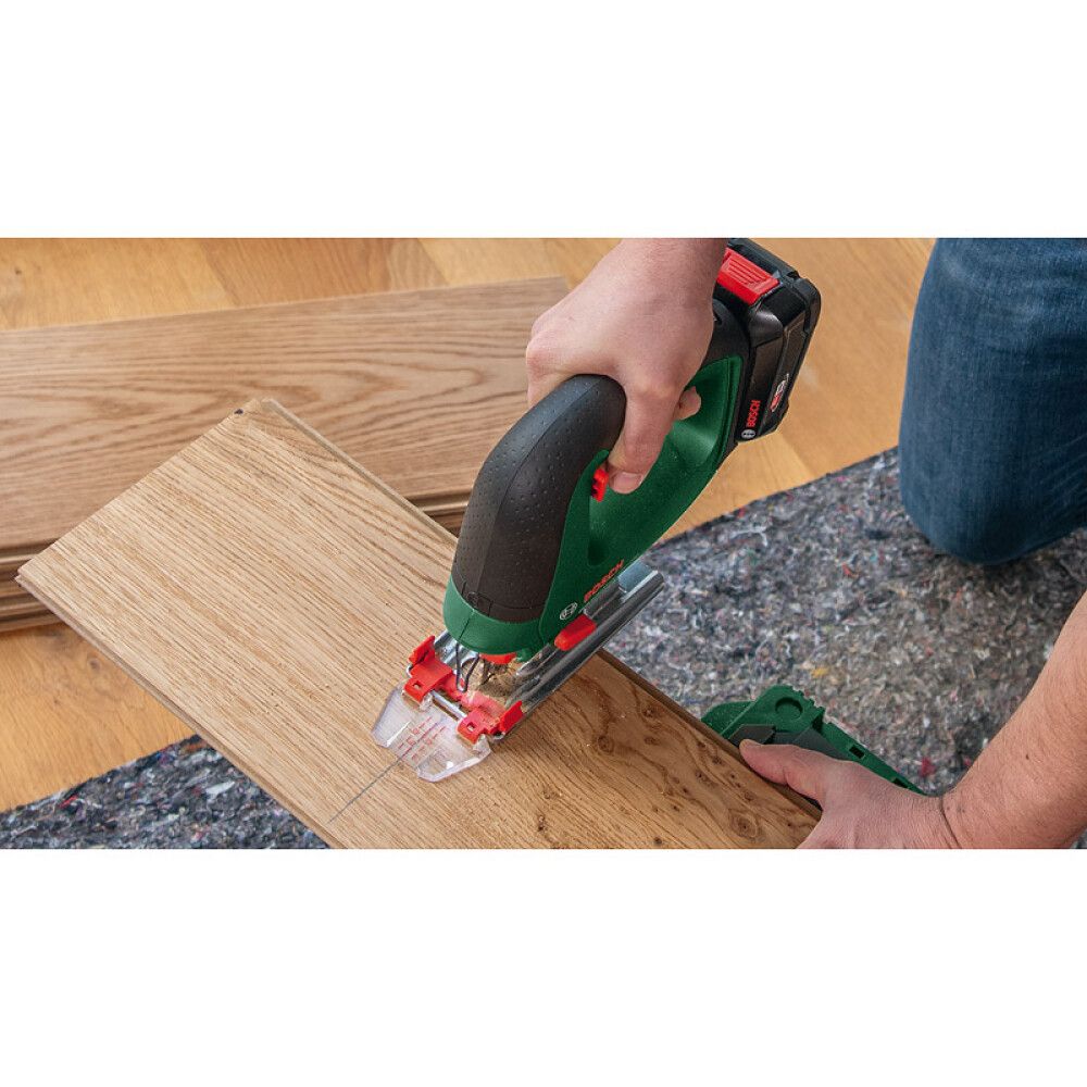 STIKKSAG BOSCH UNIVERSAL SAW 18V-100 UTEN BATTERI