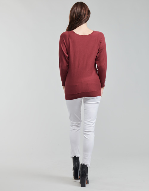 Guess - ABBY RN BATSLEEVE SWTR - Rouge