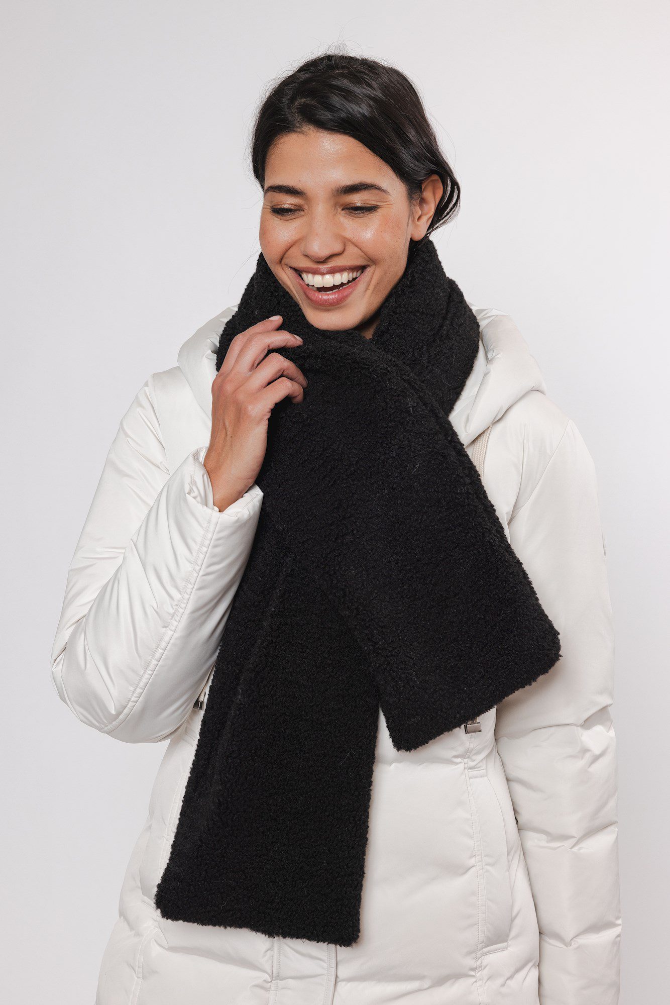 Rino & Pelle - Asho Teddy Shawl - Black