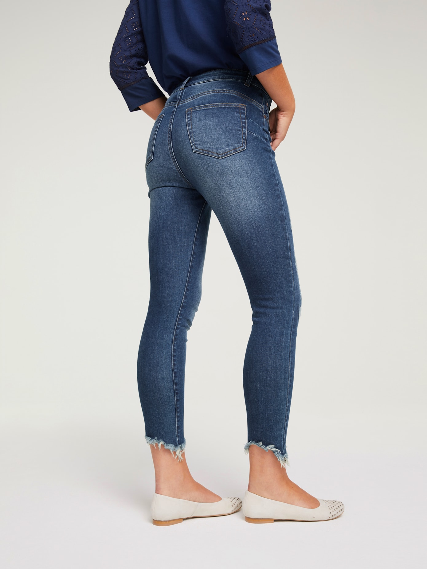 Jeans effet ventre plat coupe skinny tendance