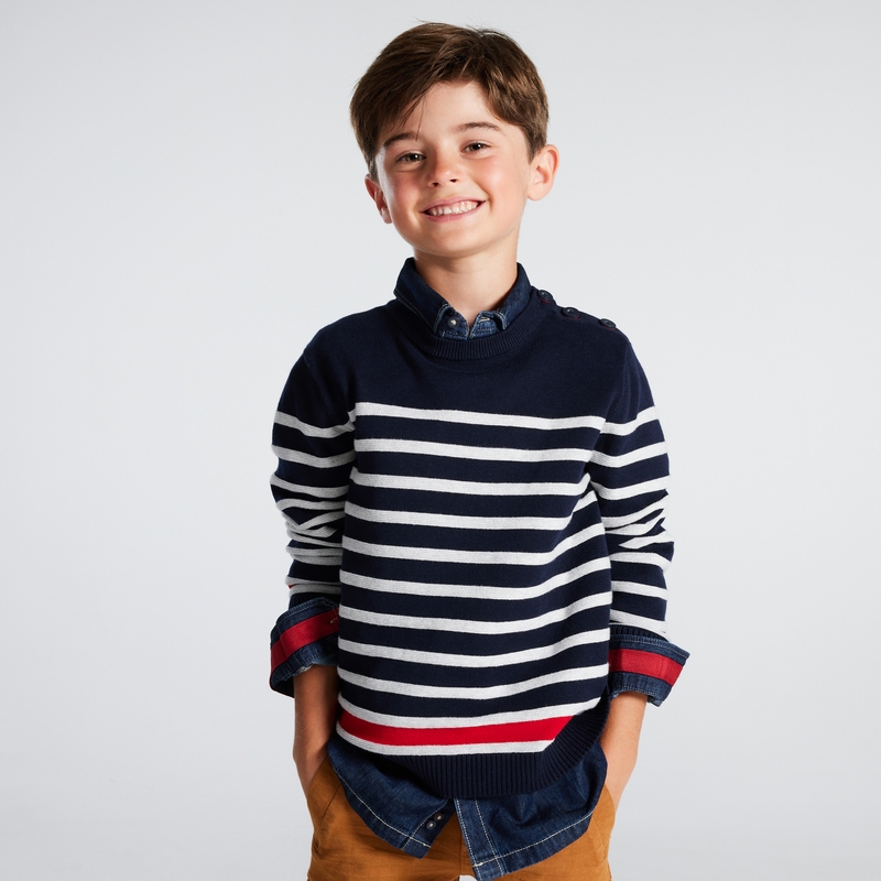Pull marin en tricot bleu garçon