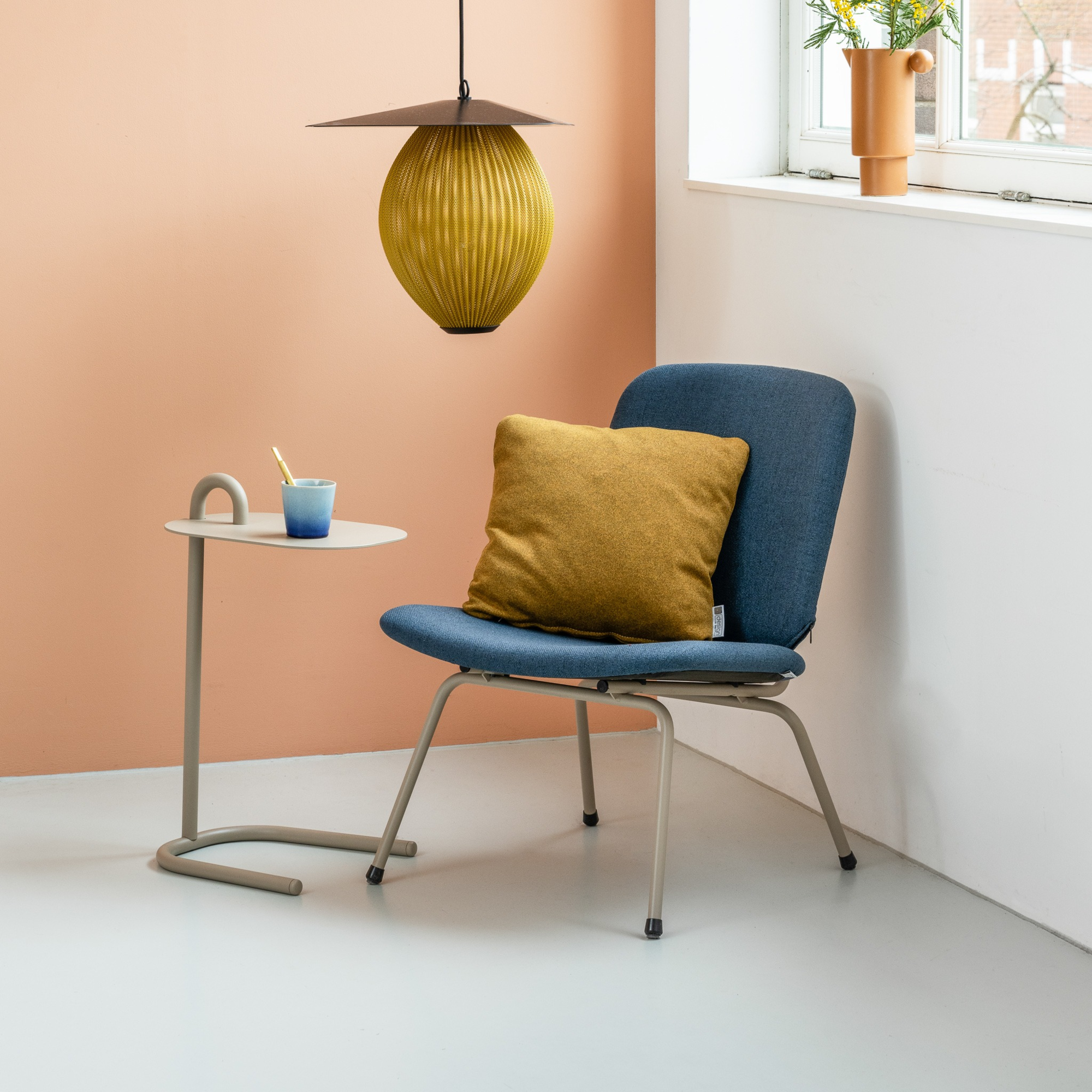 Stand by Me Steel bijzettafel (49cm hoog) - RAL1013 Pearl White