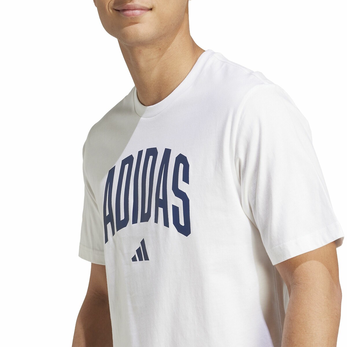 ADIDAS ROUPAS ESPORTIVAS<br>Camiseta universitária de manga curta