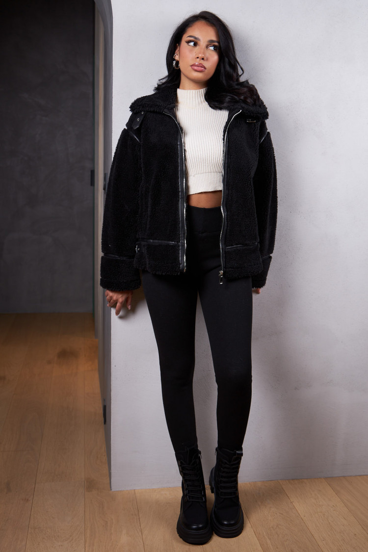 Veste en peau de mouton noire